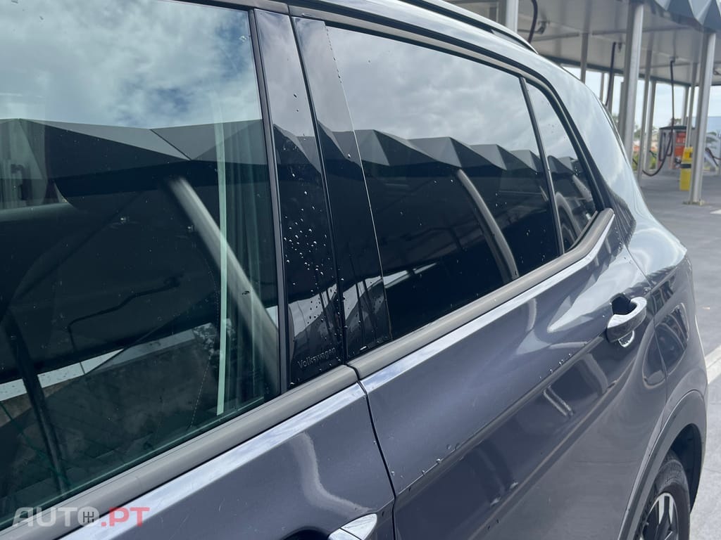 Volkswagen T-Cross Life 1.0 TSI