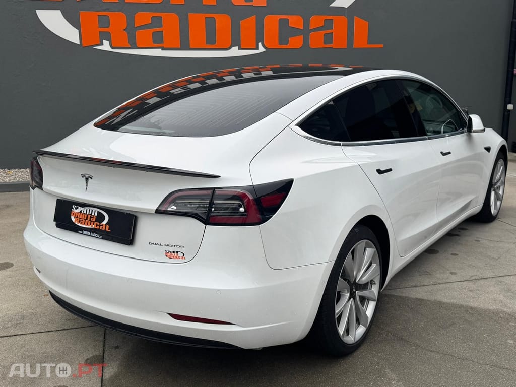 Tesla Model 3 Long-Range Dual Motor AWD