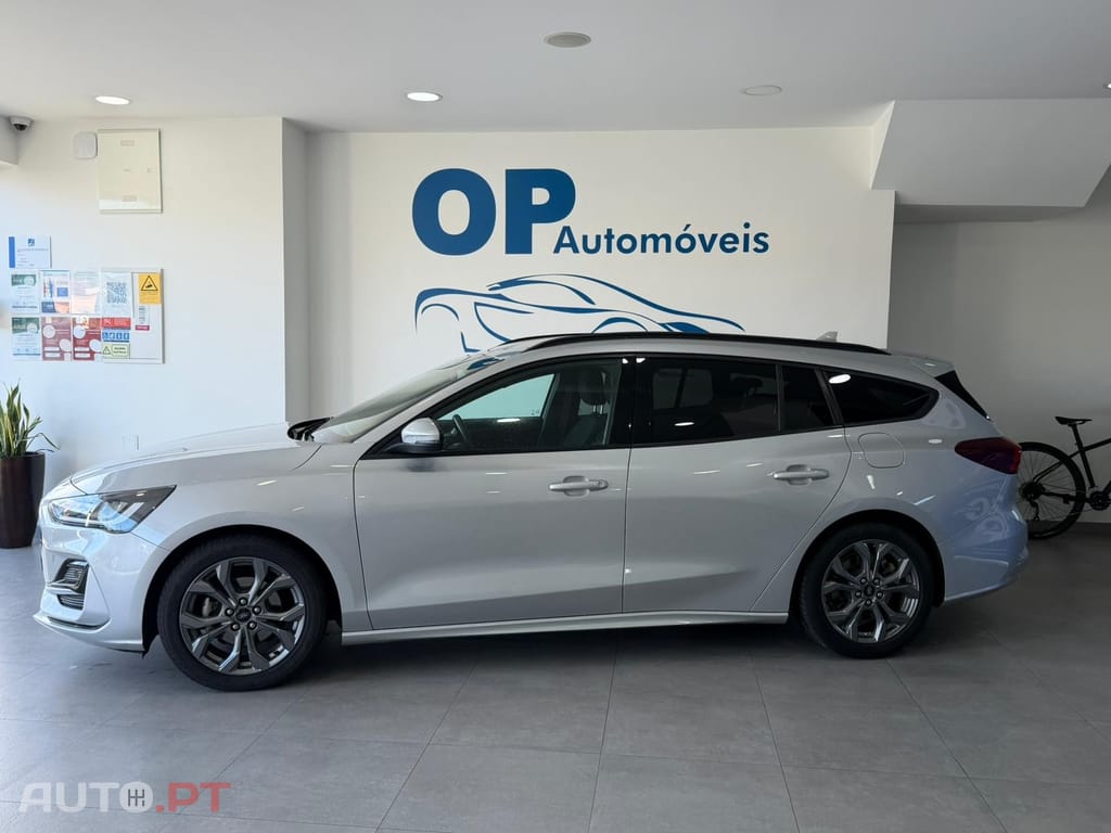 Ford Focus SW 1.0 EcoBoost ST-Line