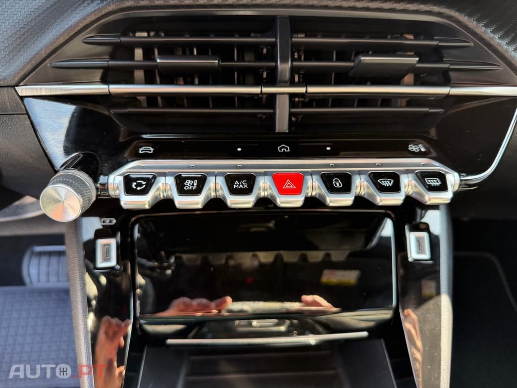 Peugeot 2008 1.2 Hybrid Allure e-DCS6