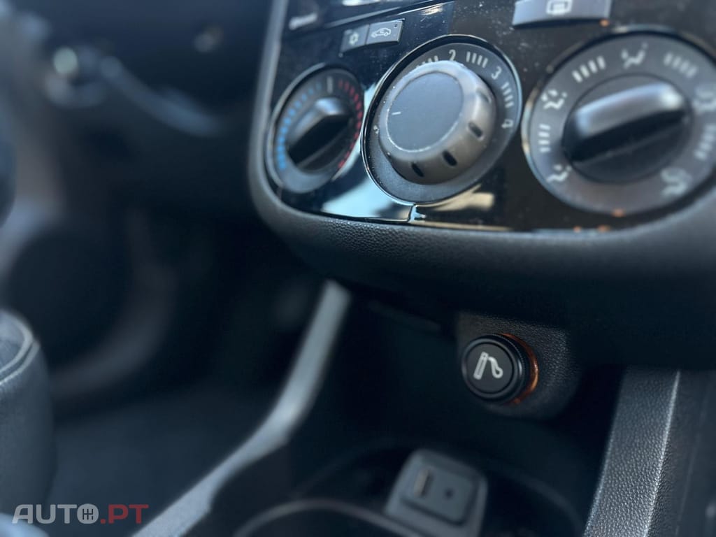 Opel Corsa 1.2 Enjoy S/S