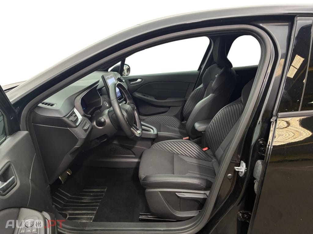 Renault Clio E-Tech Evolution