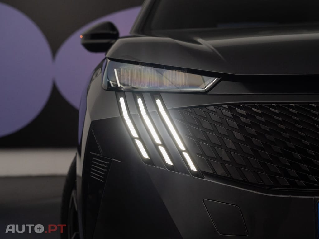 Peugeot 3008 1.2 Hybrid Allure e-DCS6