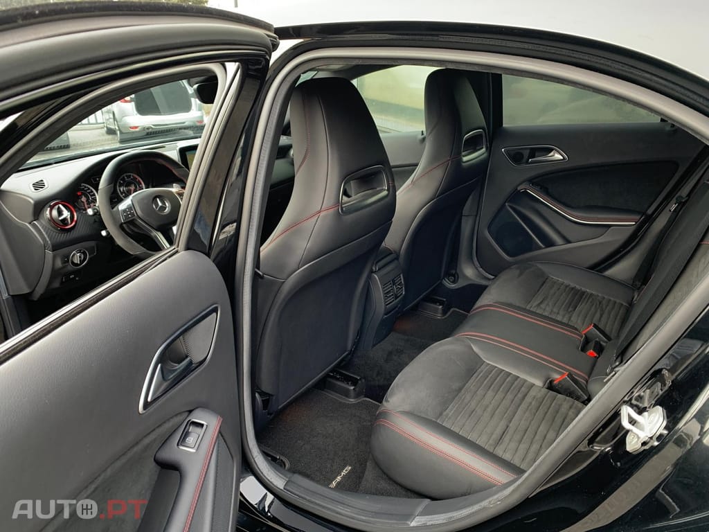 Mercedes-Benz A 45 AMG 4-Matic