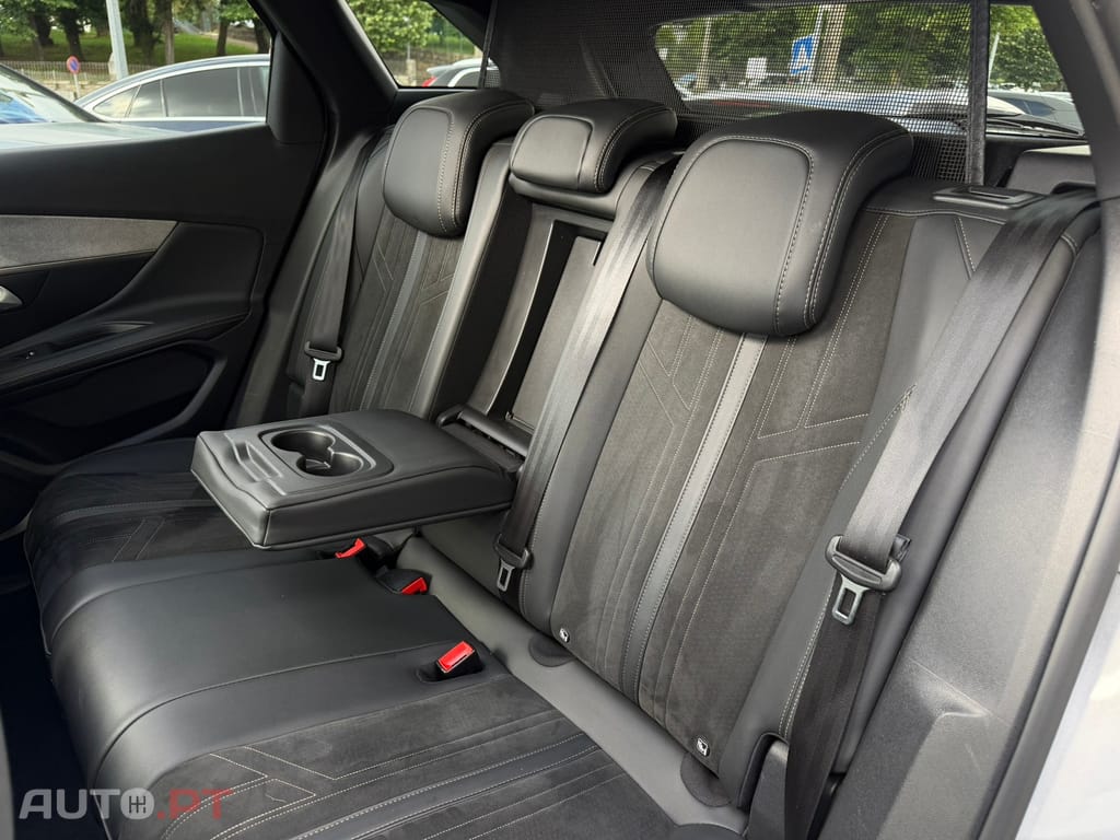 Peugeot 3008 1.5 BlueHDi GT EAT8