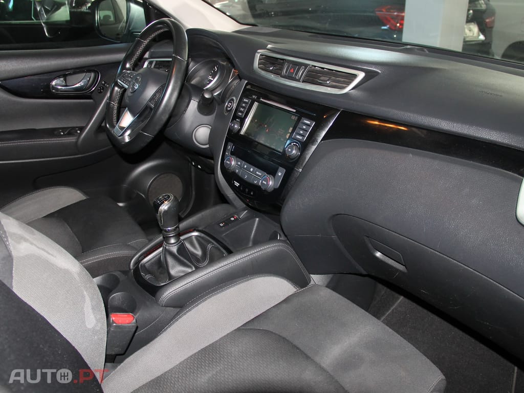 Nissan Qashqai 1.5 dCi N-Connecta