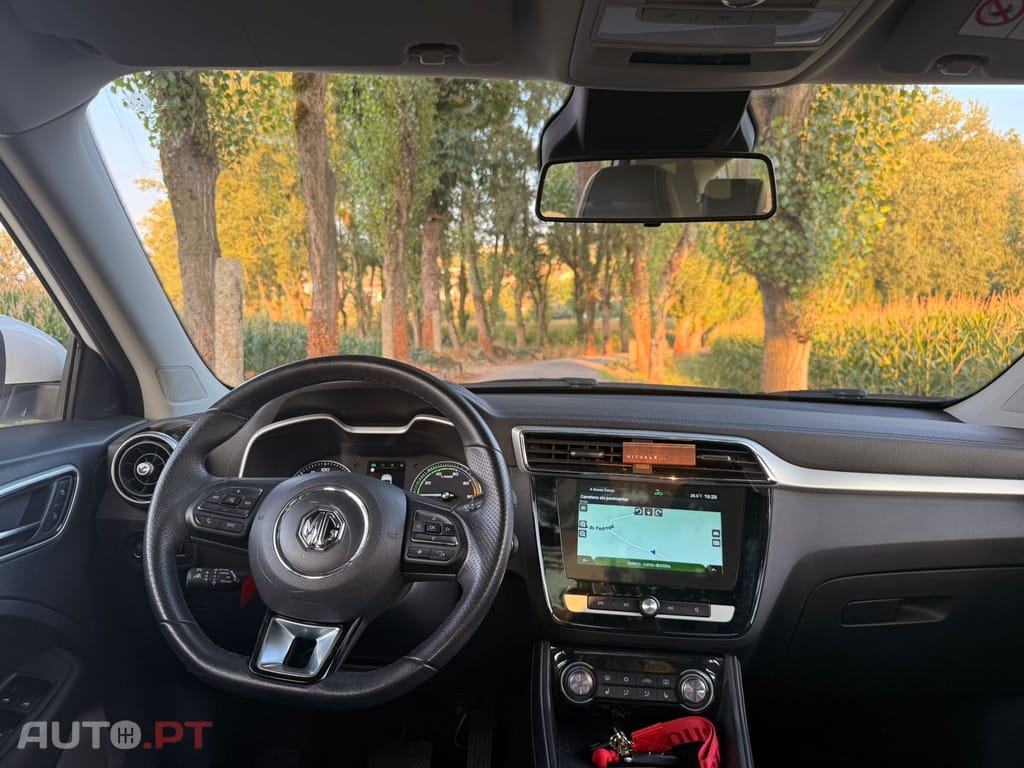 MG ZS EV Luxury