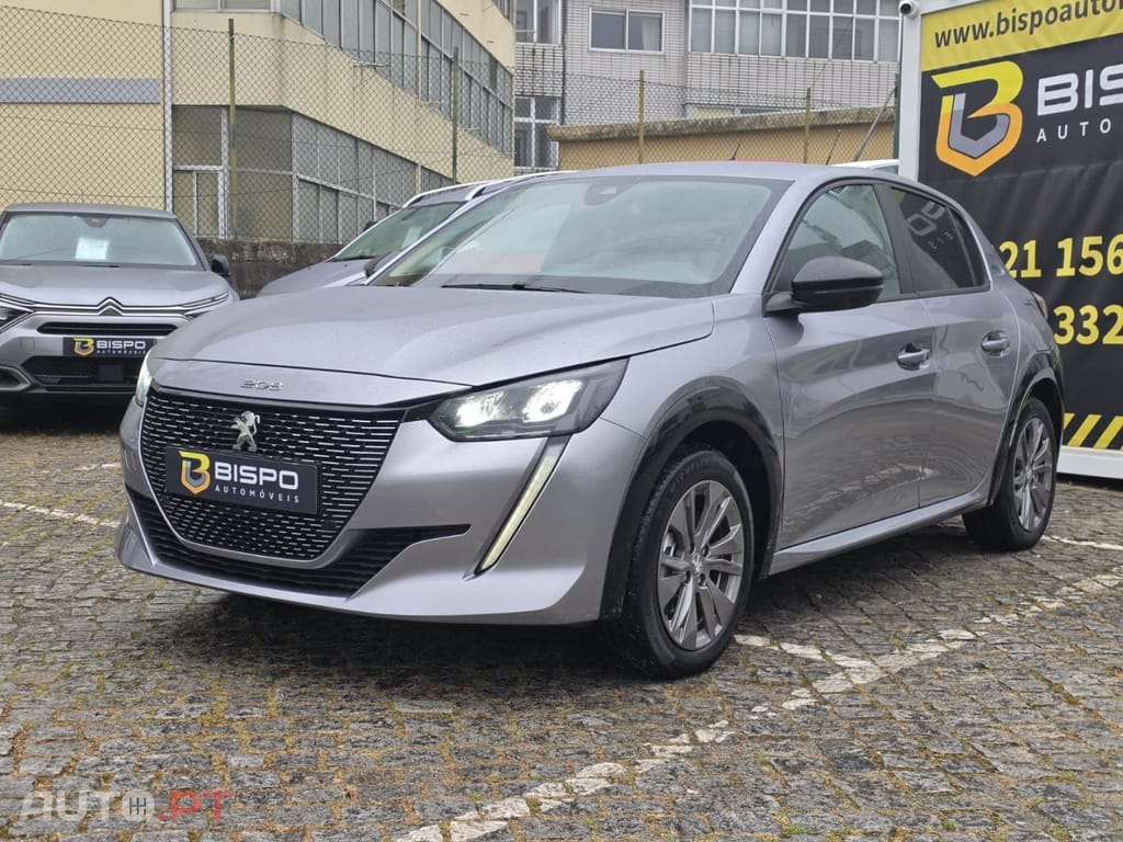 Peugeot E-208 50 kWh GT Pack