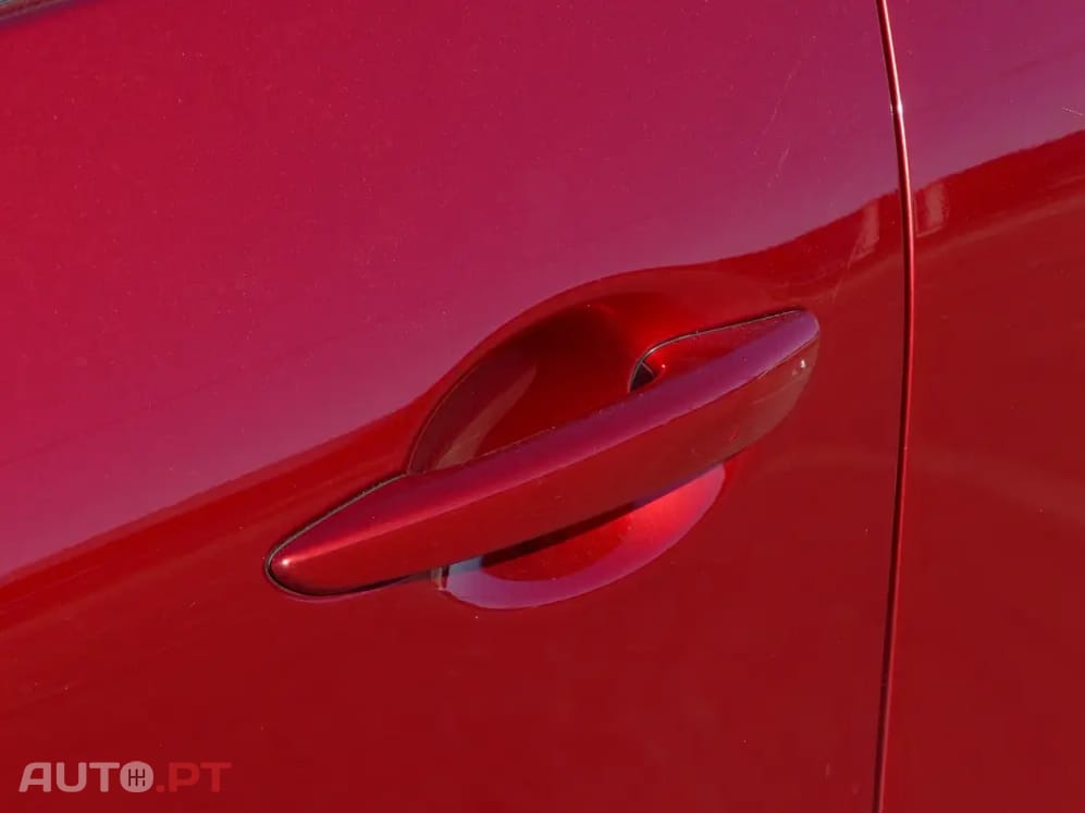Mazda 3 2.0 e-Skyactiv-G Exclusive-line