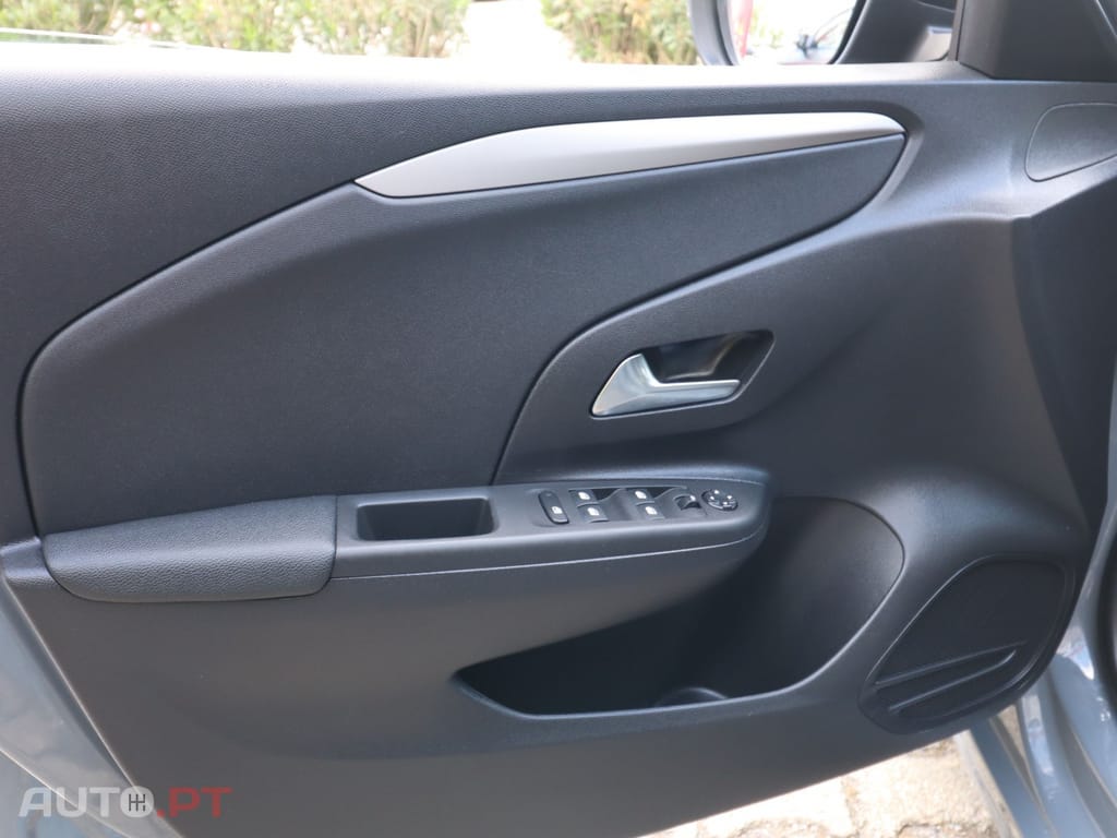 Opel Corsa 1.2 T Business Edition