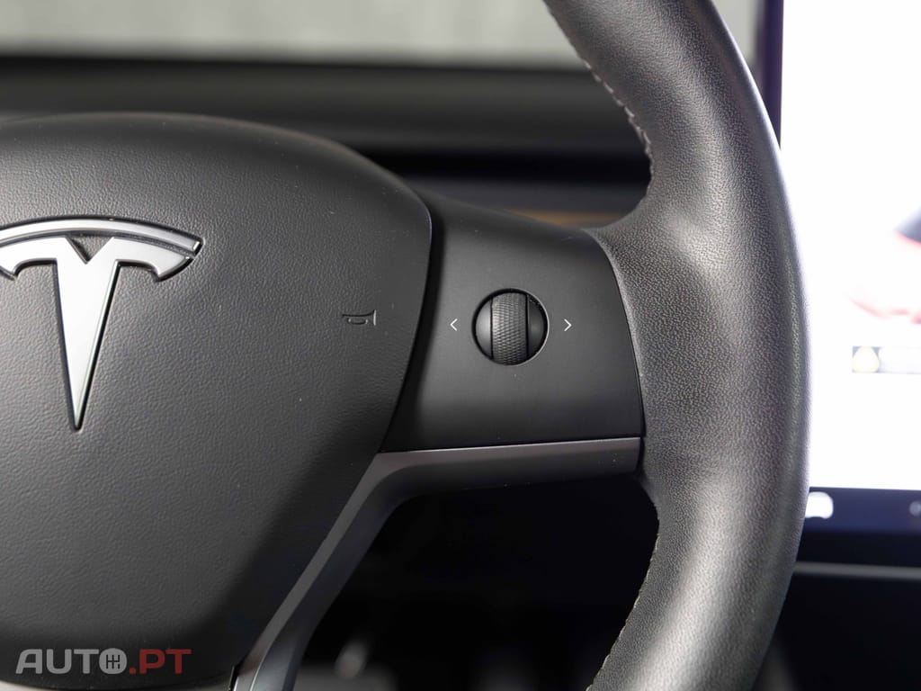 Tesla Model 3 Standard Range Plus RWD