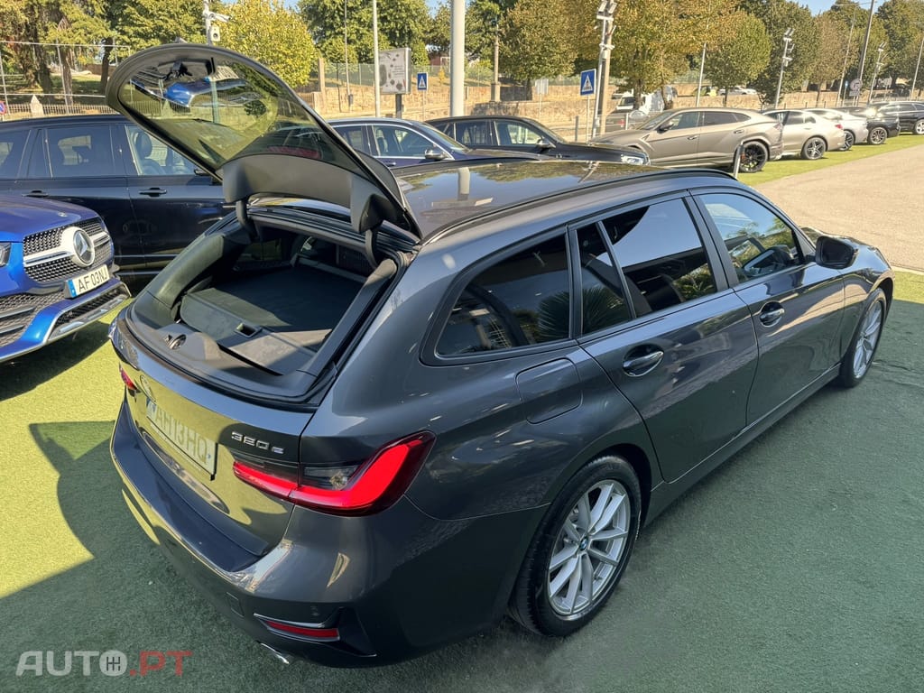 BMW 320 e Touring Auto