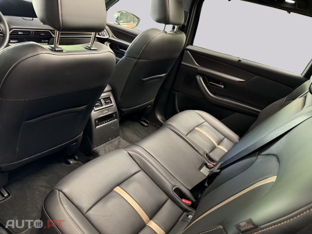 Mazda CX-80 2.5 hybrid I.V.A DEDUTIVEL 