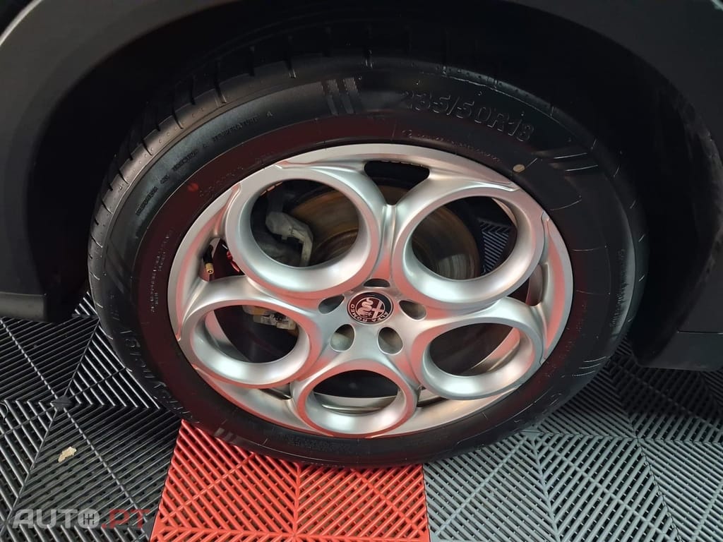 Alfa Romeo Tonale 1.5 Hybrid Sprint