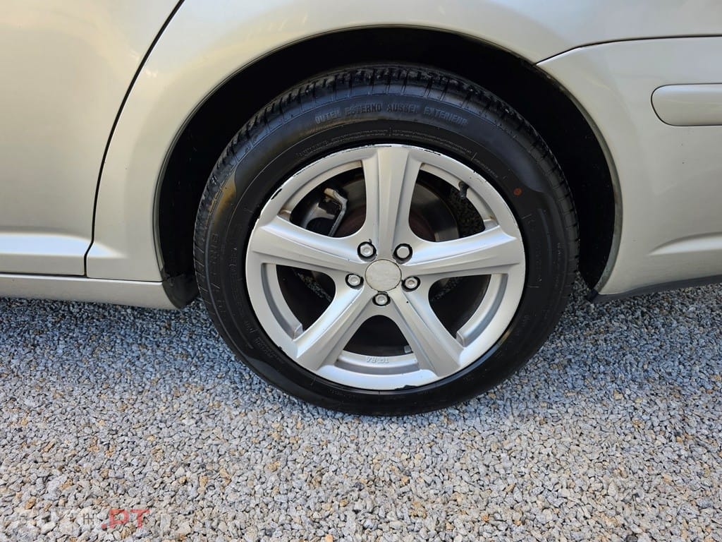 Toyota Avensis 2.0 D-4D Sol
