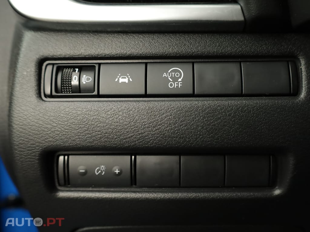 Nissan Qashqai Qashqai 1.3 DIG-T N-Connecta LED Xtronic