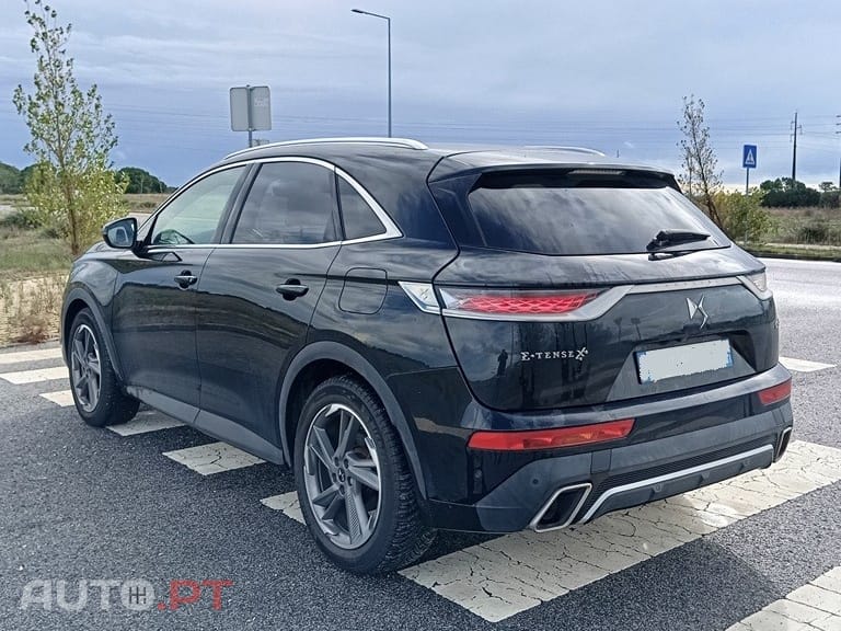 DS DS7 Crossback 300 cv 4x4  Eat8 E-Tense Hybrid RIVOLI 1 DONO