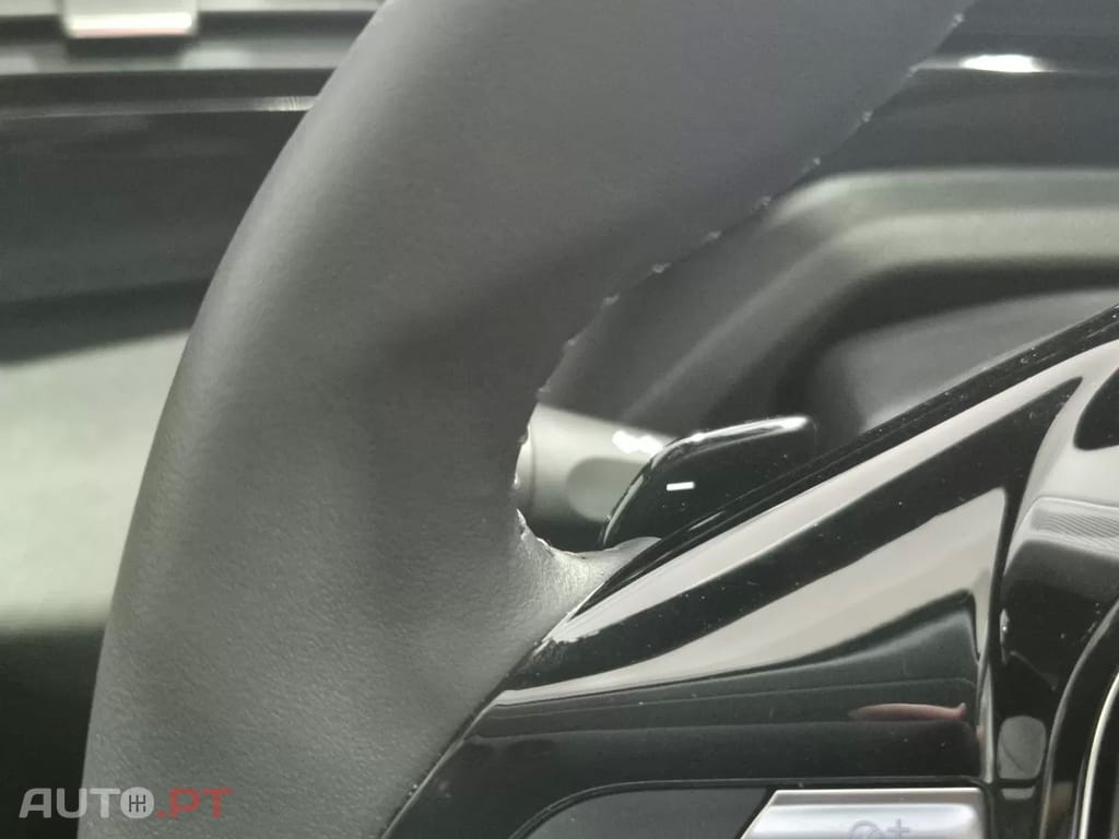 Peugeot 408 1.2 Hybrid Allure e-DCS6