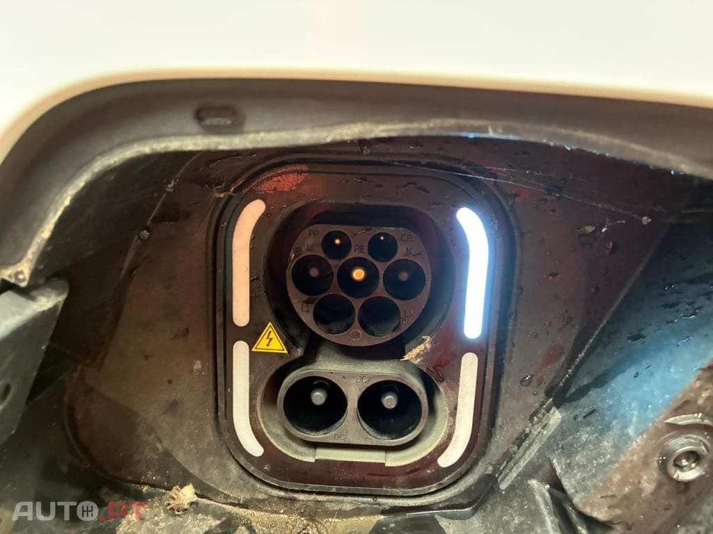 MG MG4 EV Standard 2WD