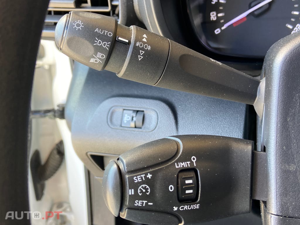 Citroen Berlingo 1.6 HDI 100 CV  CarPlay