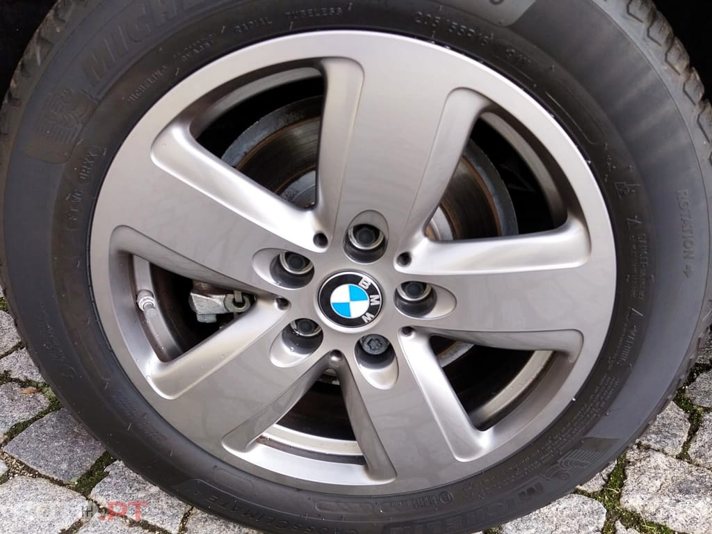 BMW 116 116d ADVENTAGE