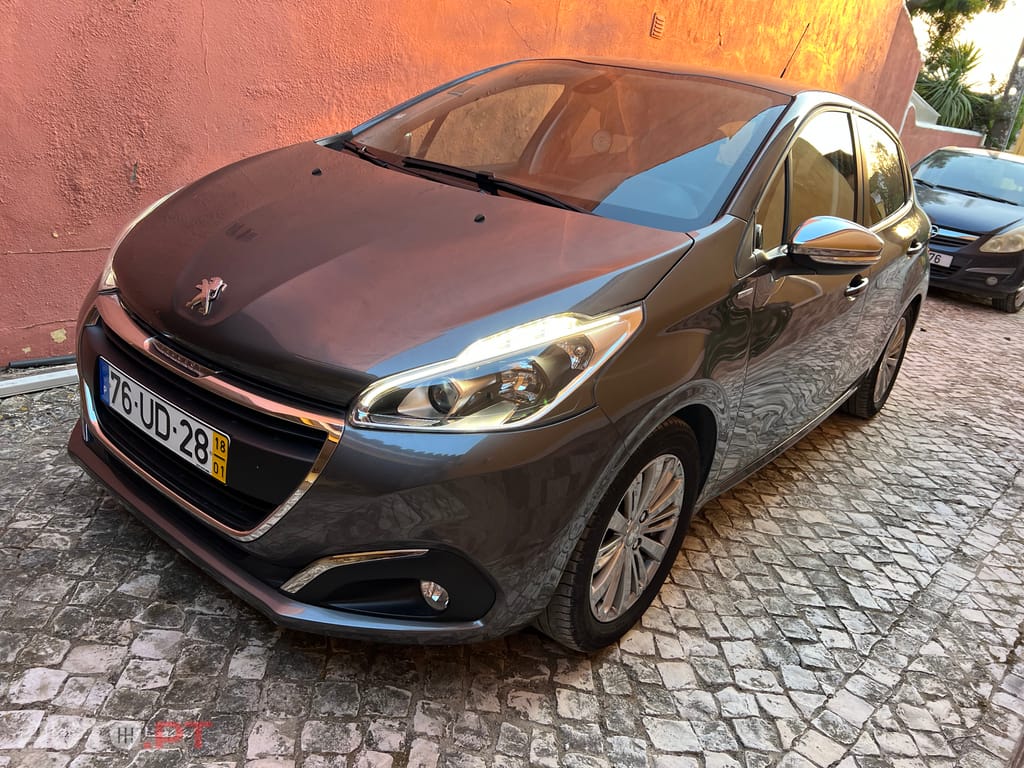 Peugeot 208 1199