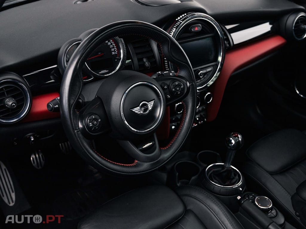 MINI Cooper John Cooper Works