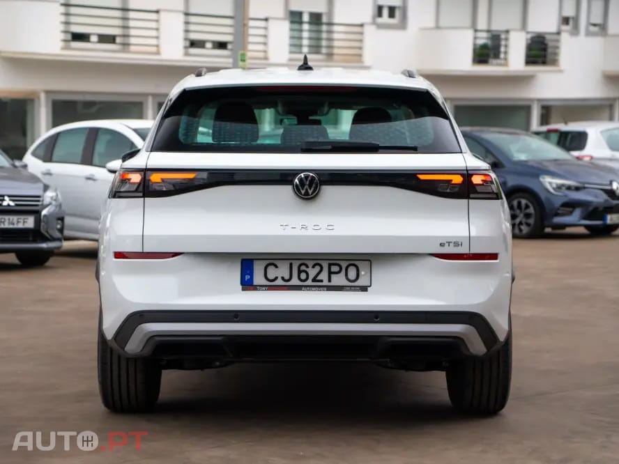 Volkswagen T-Roc 1.5 eTSI Life DSG