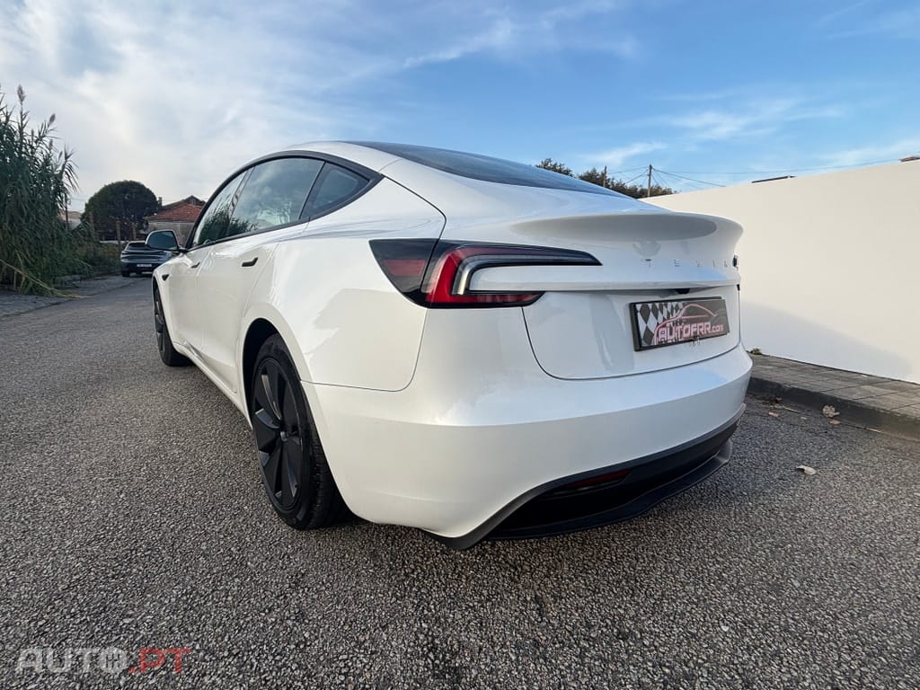 Tesla Model 3 Standard Range Plus RWD