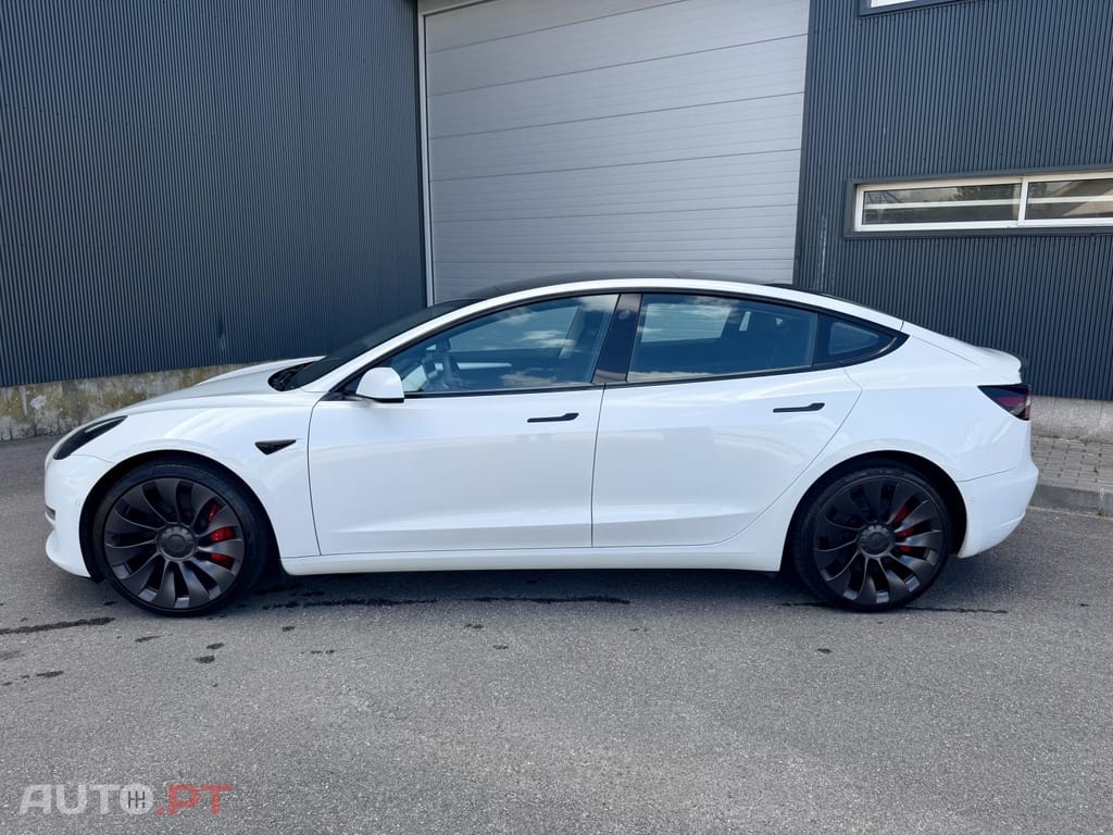 Tesla Model 3 Performance Dual Motor AWD — fotografia 15
