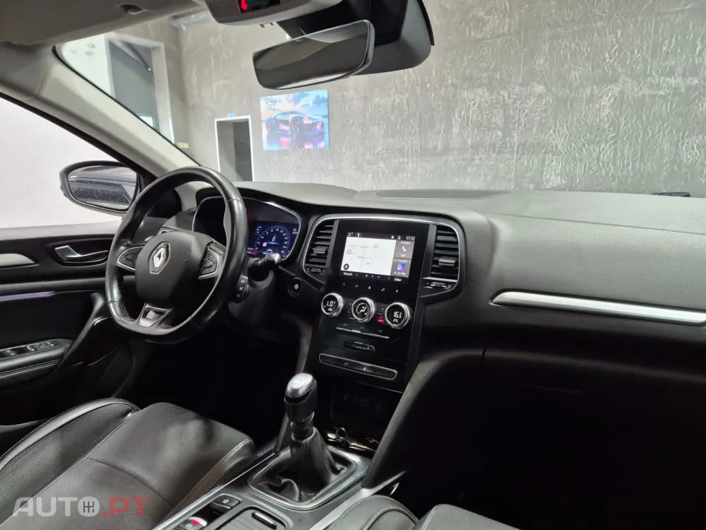 Renault Mégane Sport Tourer 1.5 Blue dCi Intens