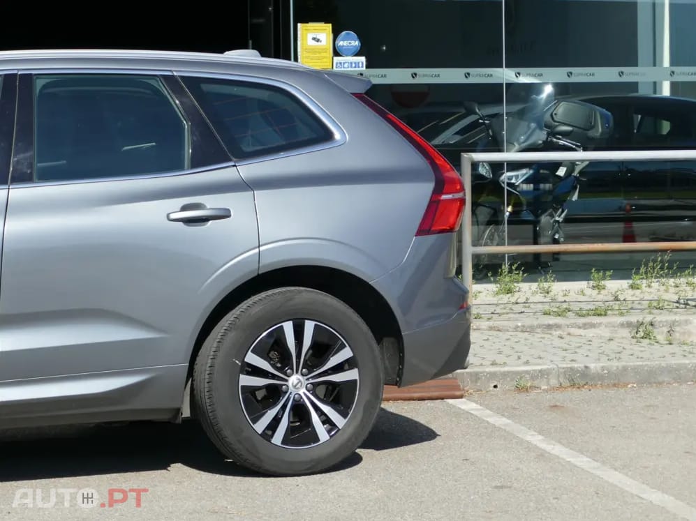 Volvo XC60 2.0 D4 Momentum Geartronic