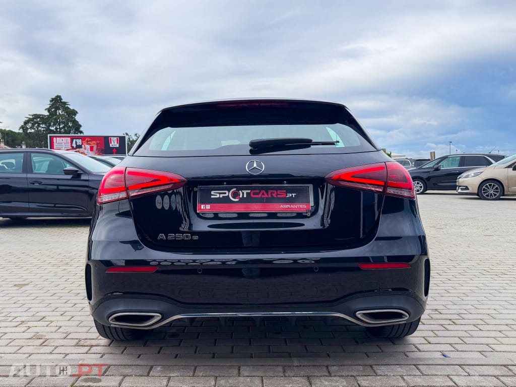 Mercedes-Benz A 250 e AMG Line