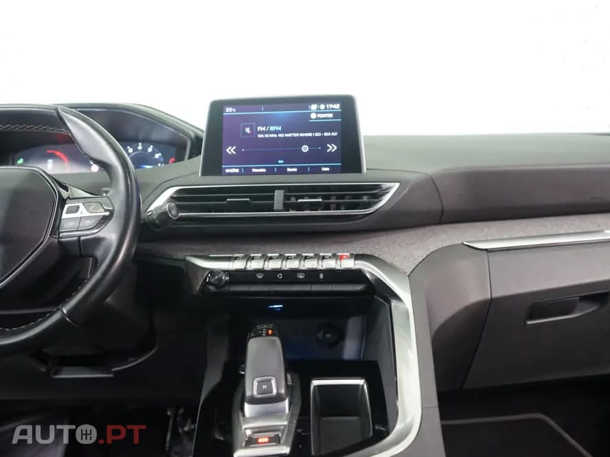 Peugeot 3008 1.2 PureTech Allure EAT8