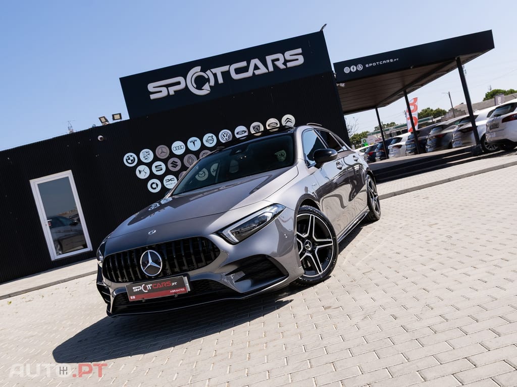 Mercedes-Benz A 35 AMG 4Matic Speedshift DCT 7G — fotografia 4