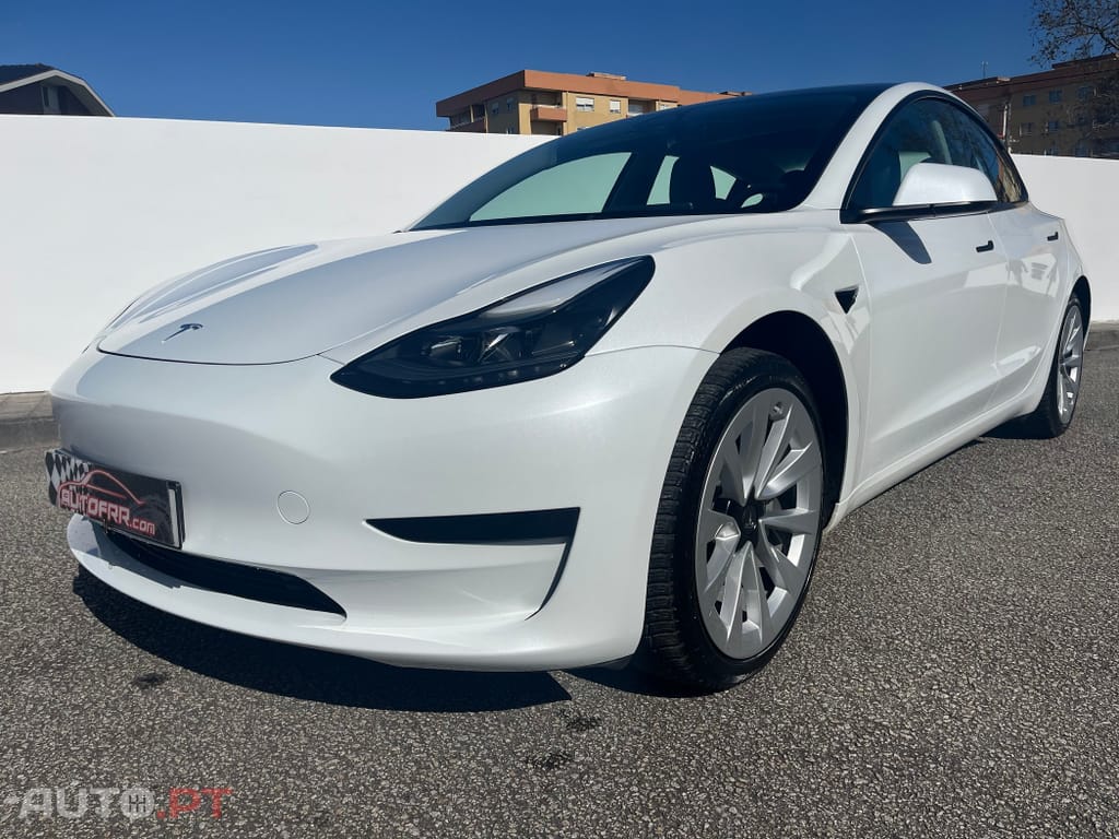 Tesla Model 3 Standard Range Plus RWD
