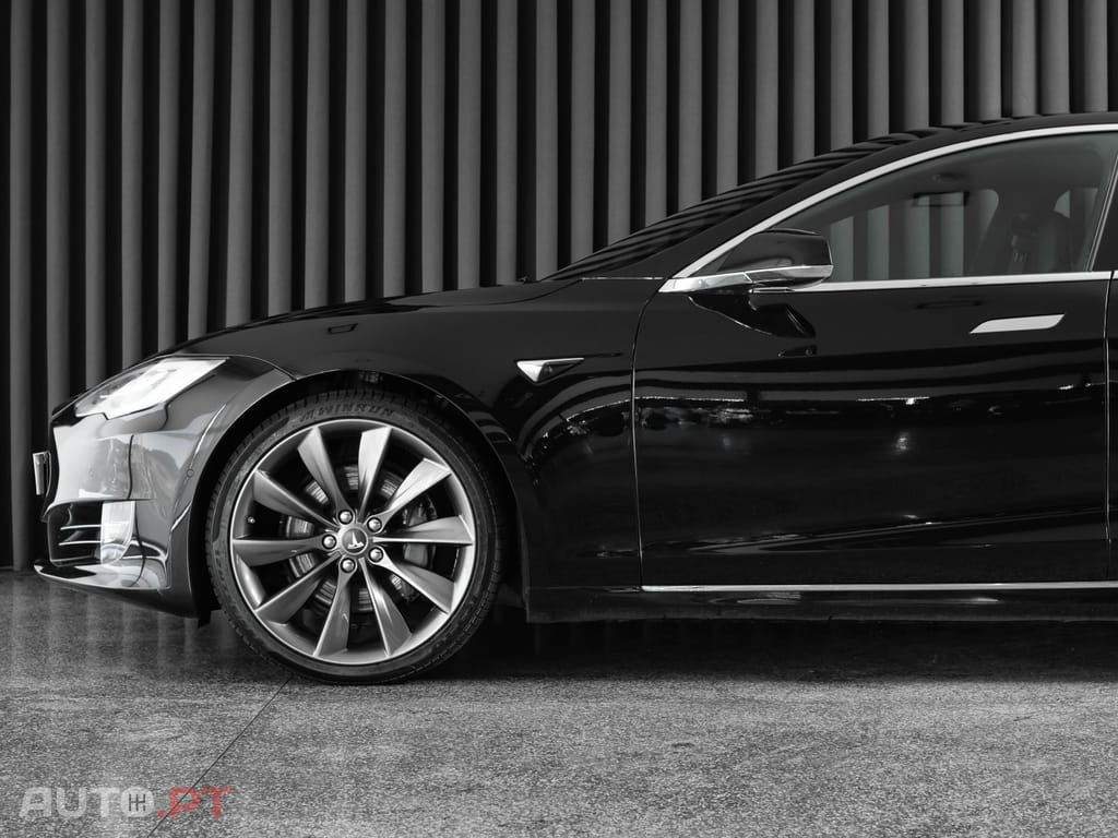 Tesla Model S 75D