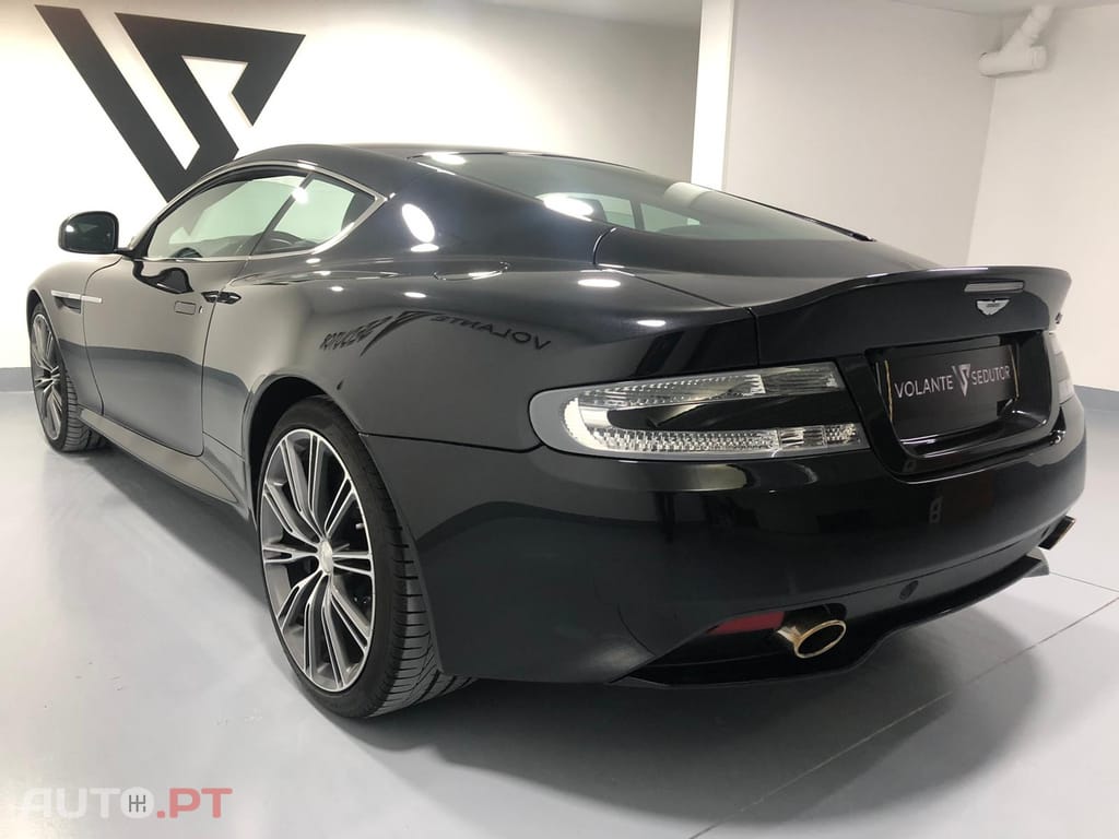 Aston Martin DB9 Coupe Touchtronic 2