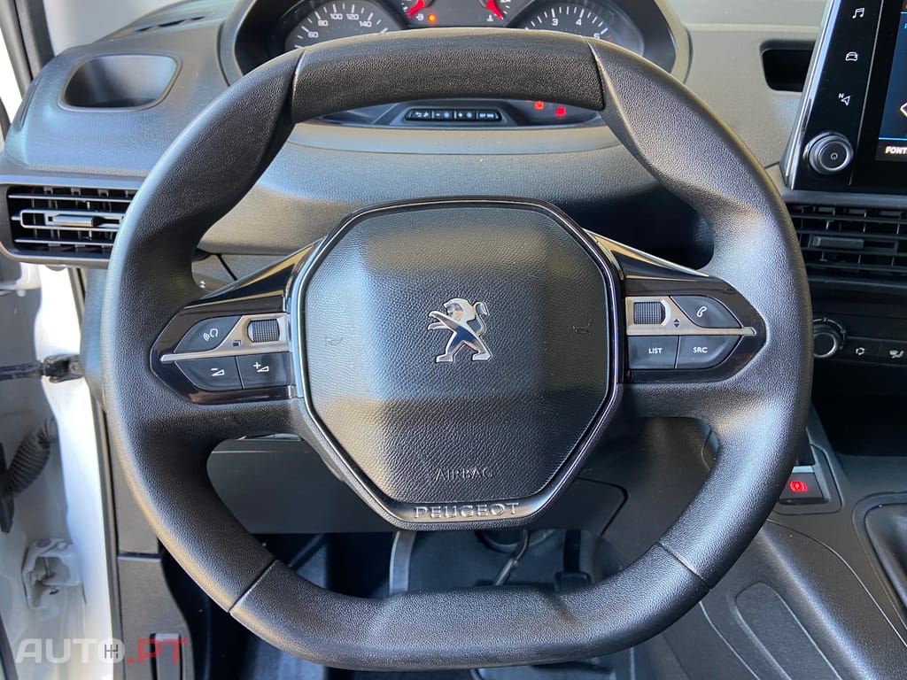 Peugeot Partner 1.6 HDI L1  100cv Carplay  Nacional