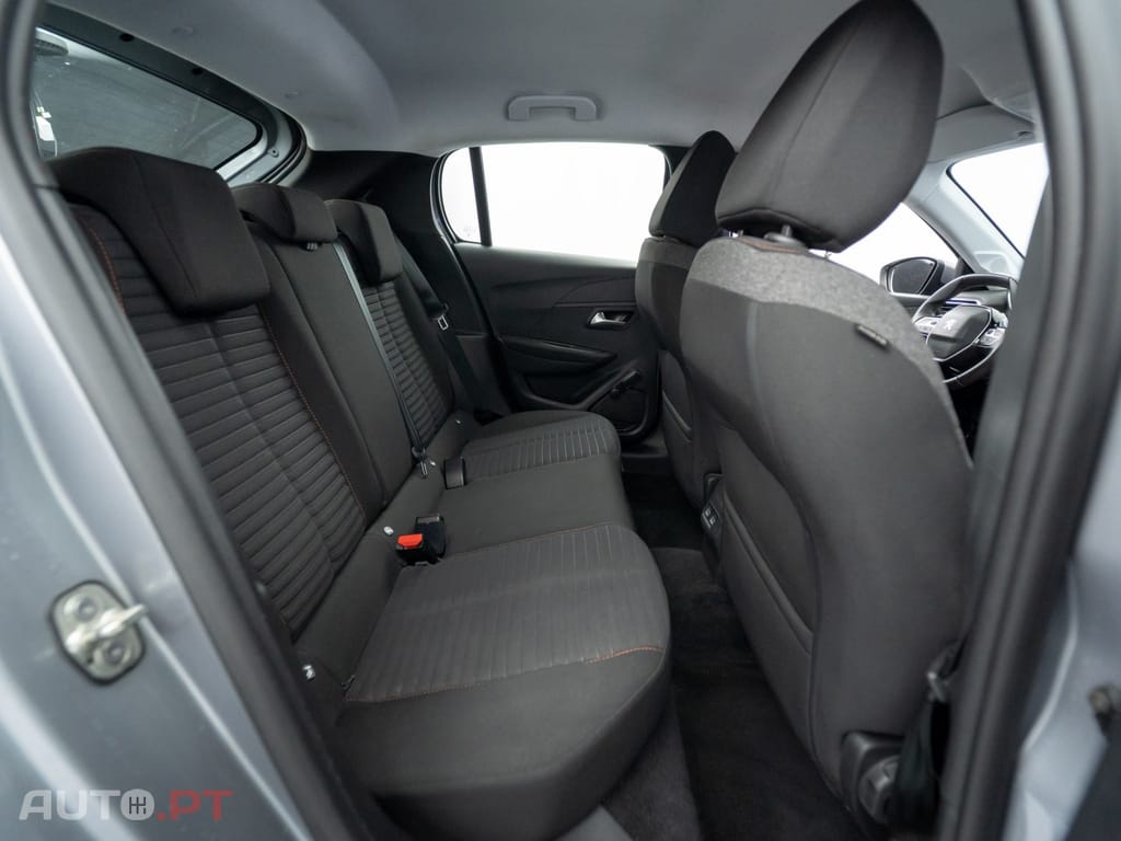 Peugeot E-208 50 kWh Active Pack