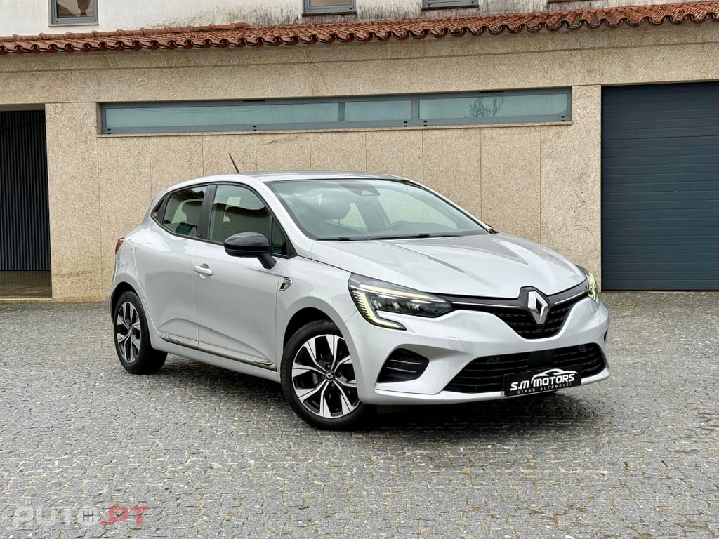 Renault Clio 1.6 E-Tech Intens