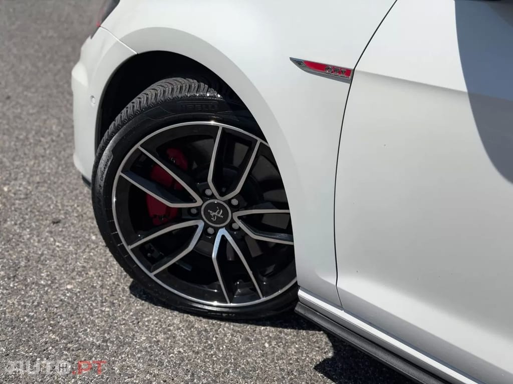 Volkswagen Golf 2.0 TSi GTi DSG Performance
