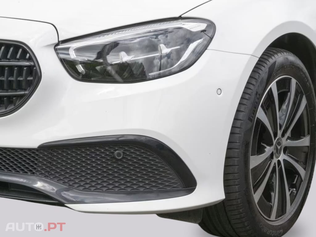 Mercedes-Benz E 300 I.V.A DEDUTIVEL  e T AVANTGARDE