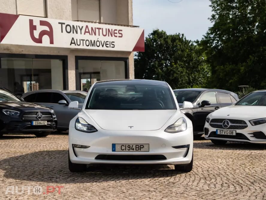 Tesla Model 3 Long Range AWD Dual Motor Performance