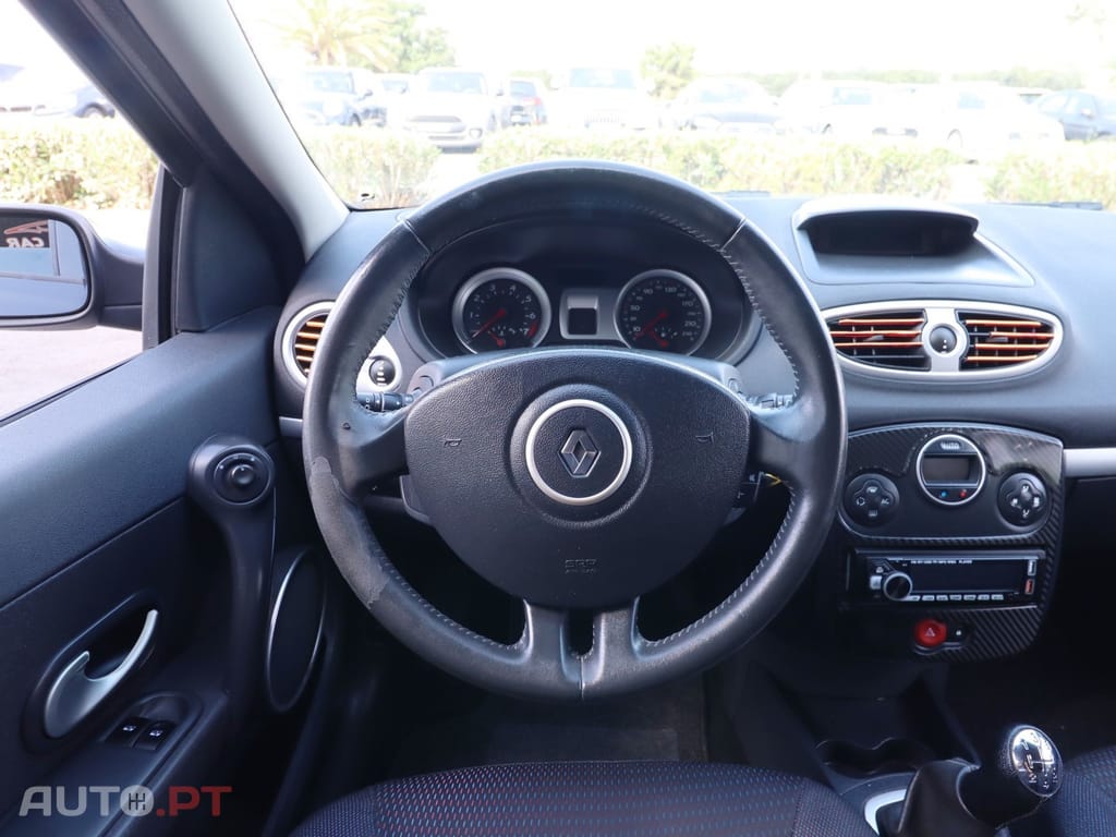 Renault Clio 16v