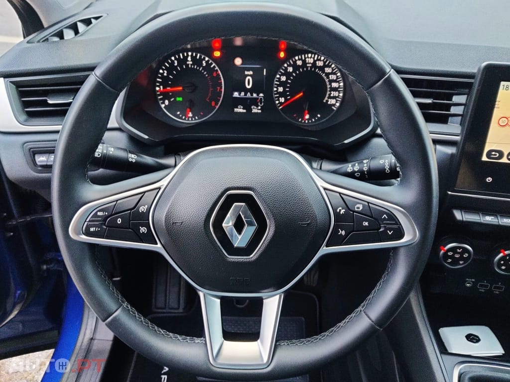 Renault Captur TCe 100 EXPERIENCE