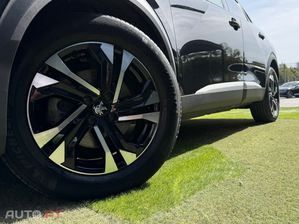 Peugeot E-2008 50 kWh GT