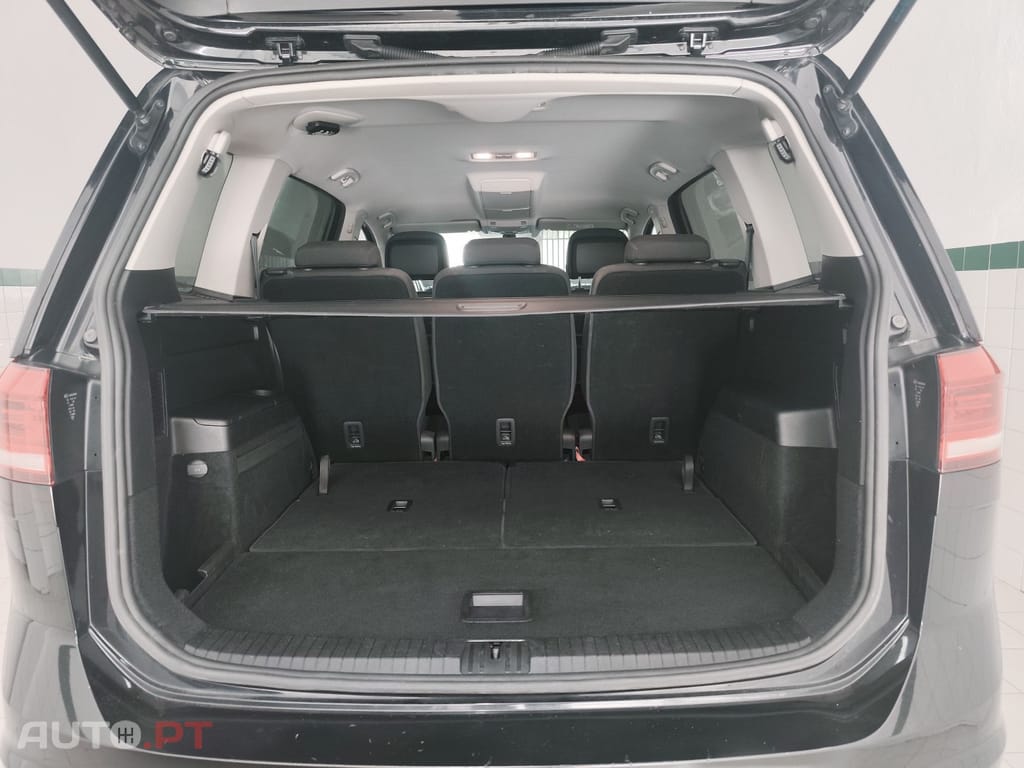 Volkswagen Touran 2.0 TDI Confortline DSG