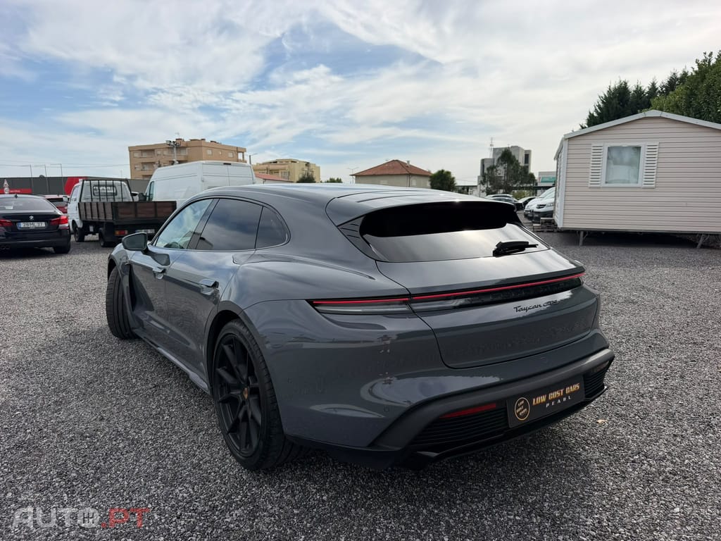 Porsche Taycan GTS