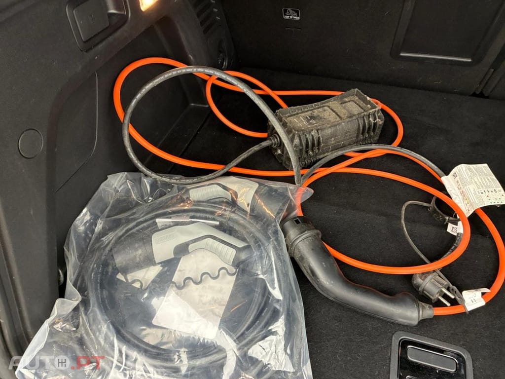 Peugeot 3008 1.6 Hybrid Allure Pack e-EAT8